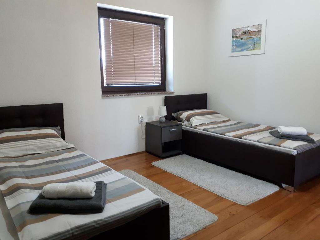 Apartment Jareb Slunj Exterior foto